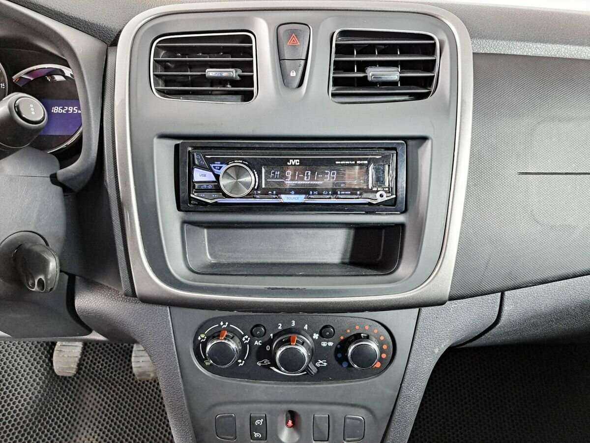 Renault Sandero, 2015 Фото №13