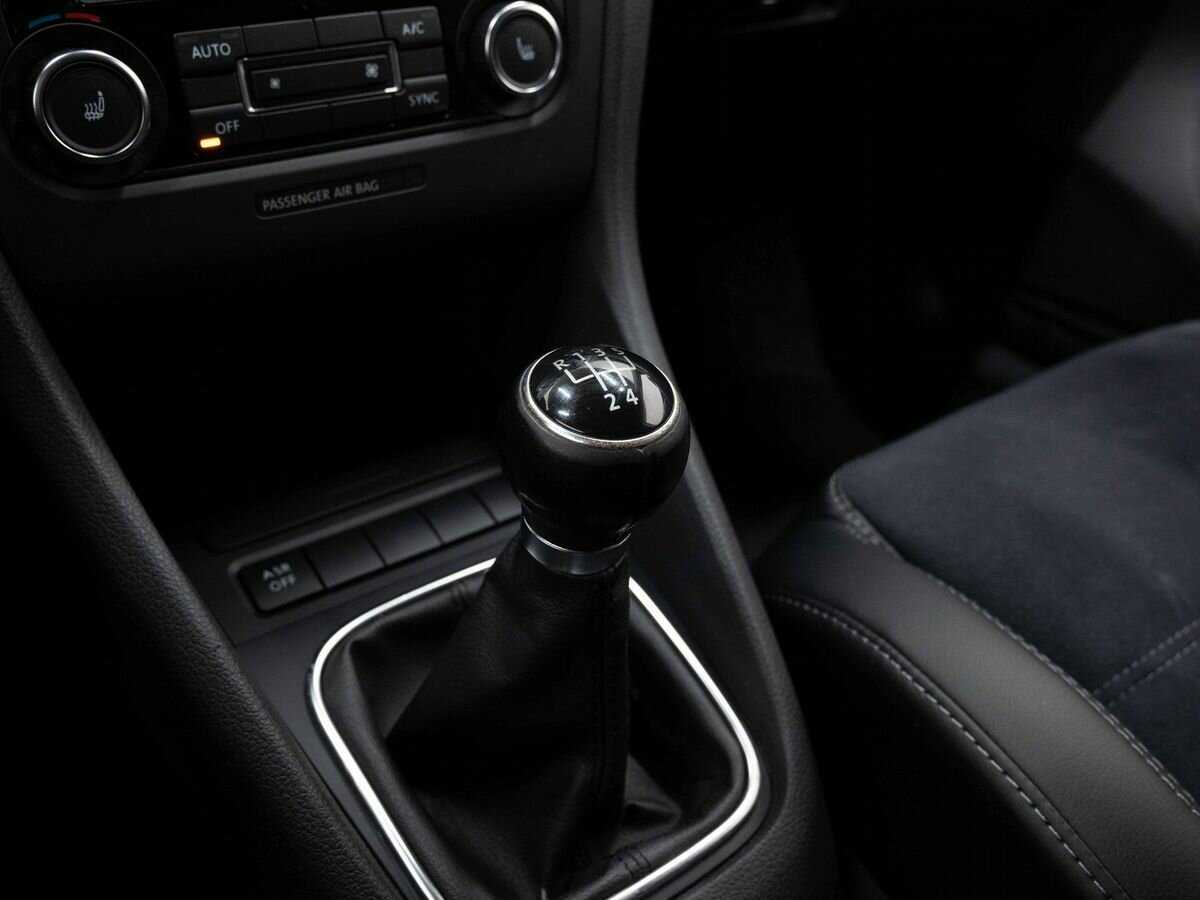 Volkswagen Golf, 2012 Фото №19