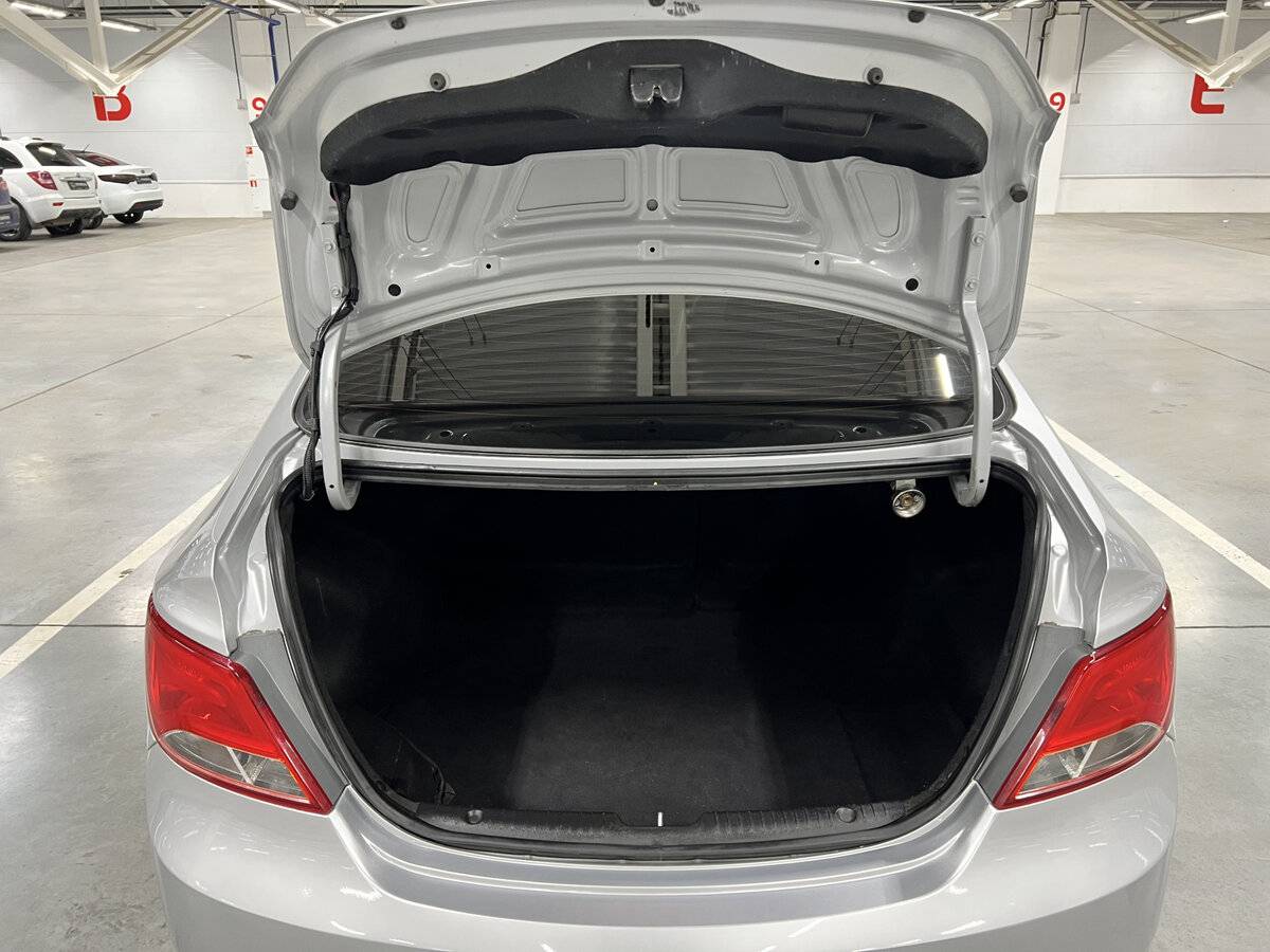 Hyundai Solaris I Рестайлинг, 2015 Фото №10