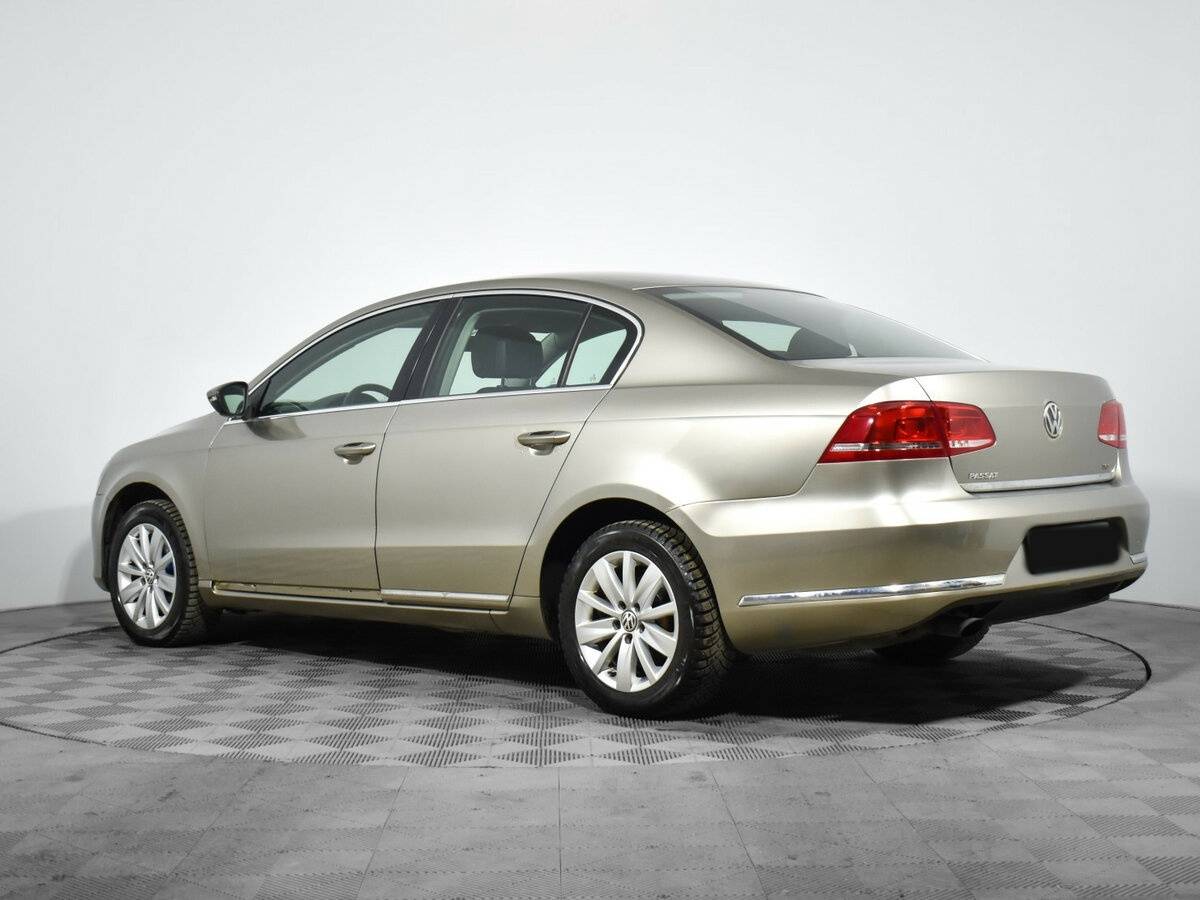 Volkswagen Passat, 2012 Фото №6