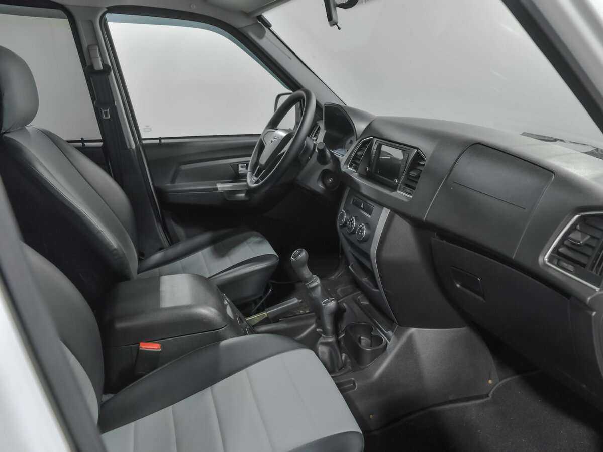 УАЗ Patriot, 2017 Фото №13