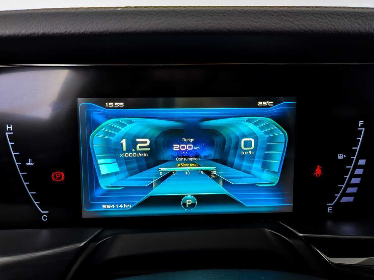 FAW Bestune T77, 2021 Фото №11