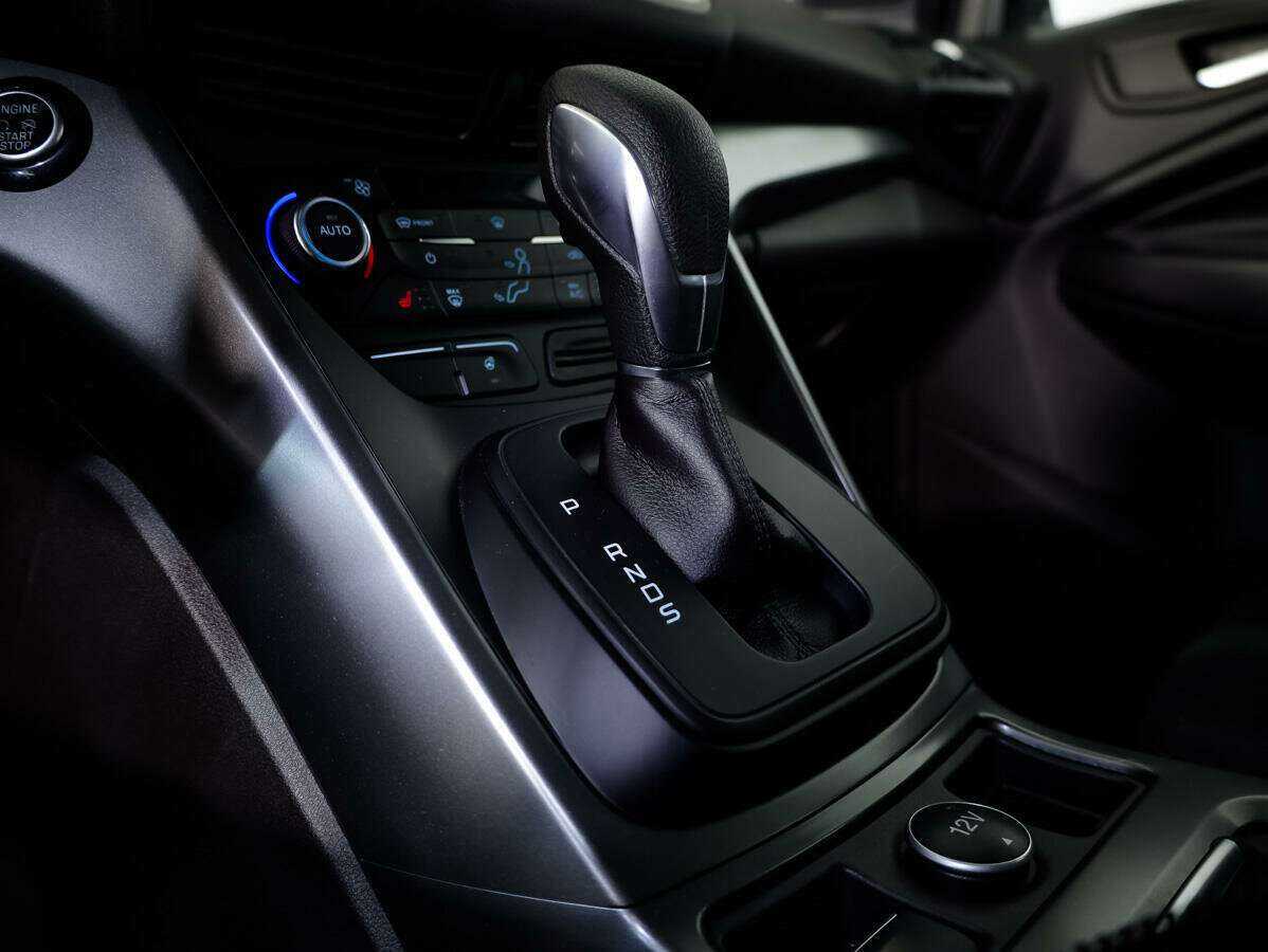 Ford Kuga, 2018 Фото №14