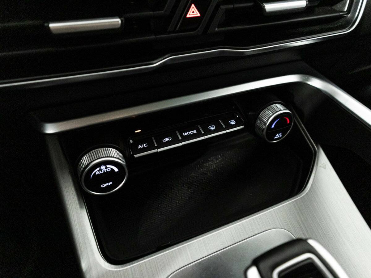 Geely Coolray, 2021 Фото №20