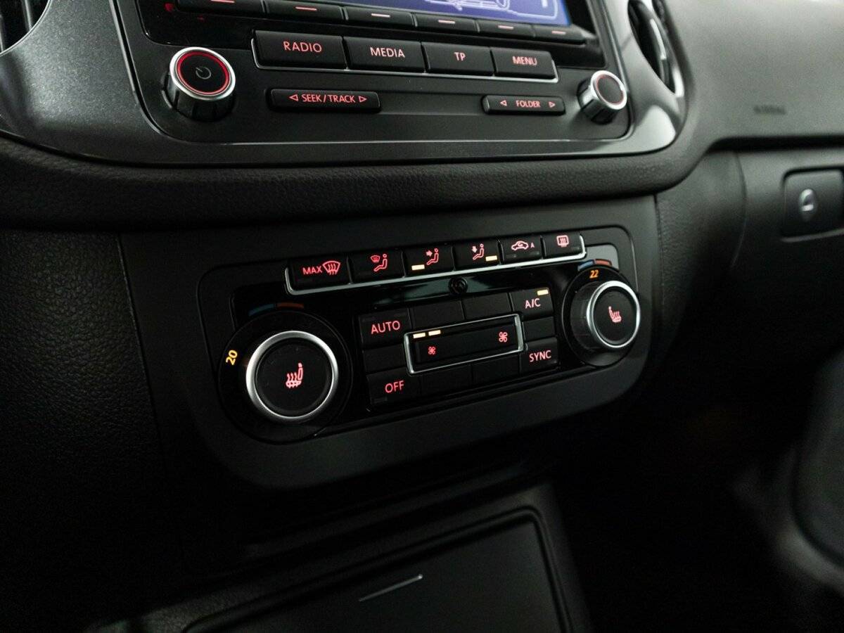 Volkswagen Tiguan, 2012 Фото №16