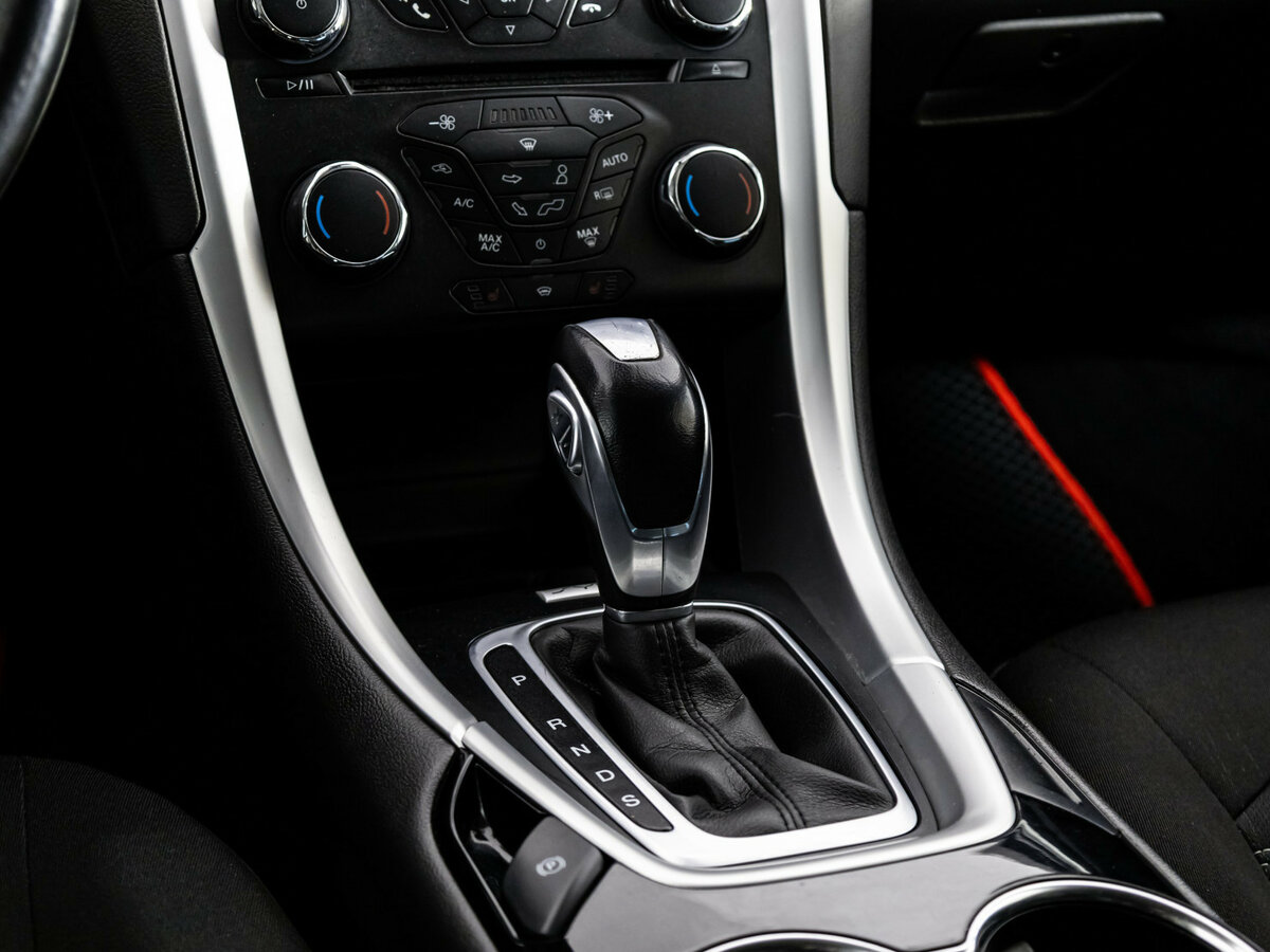 Ford Mondeo V, 2016 Фото №10