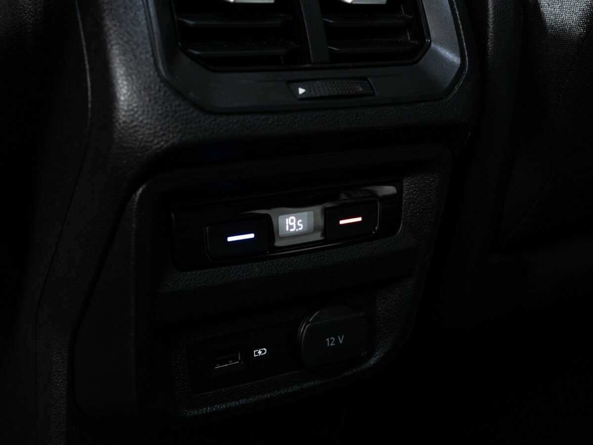 Volkswagen Tiguan, 2019 Фото №20