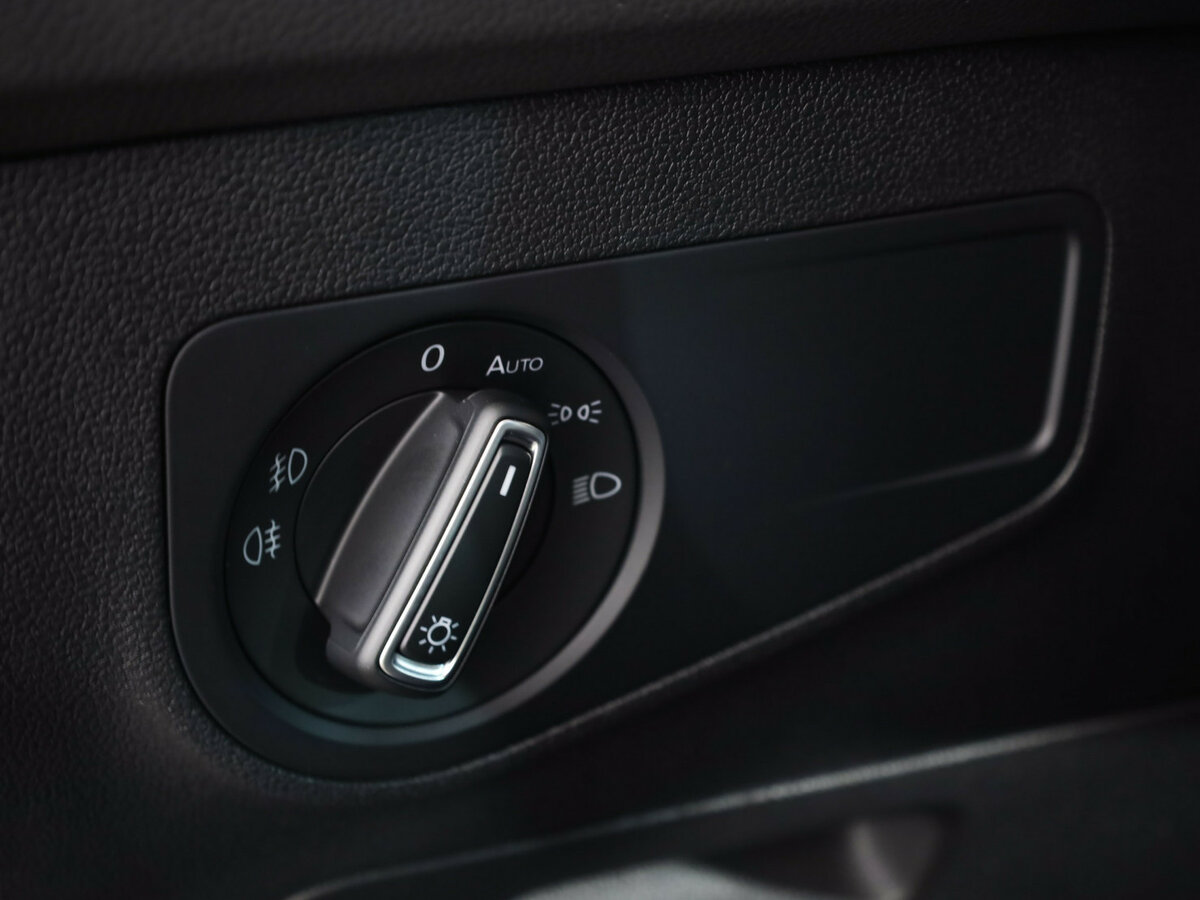 Volkswagen Tiguan II, 2019 Фото №11