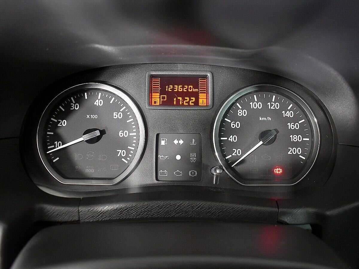 Nissan Terrano, 2014 Фото №12