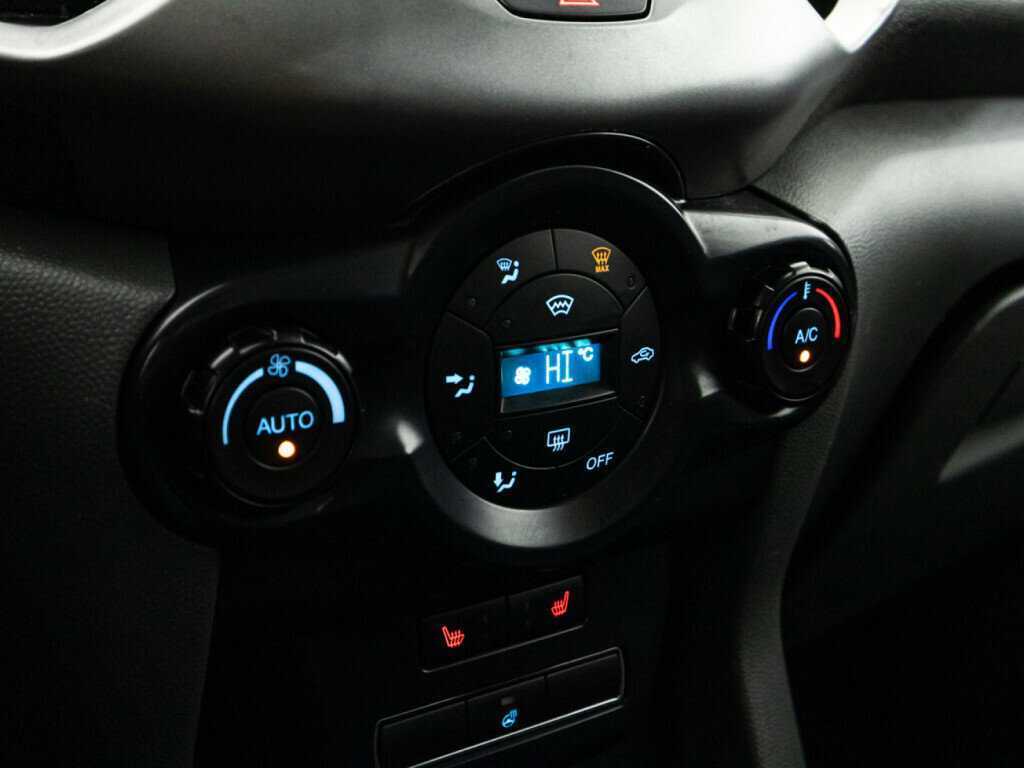 Ford EcoSport, 2017 Фото №16