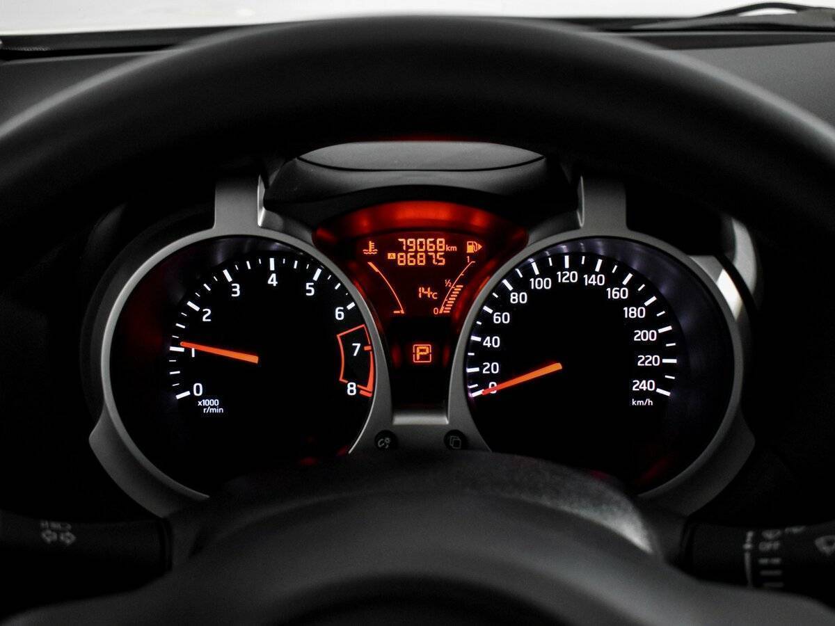 Nissan Juke, 2013 Фото №17