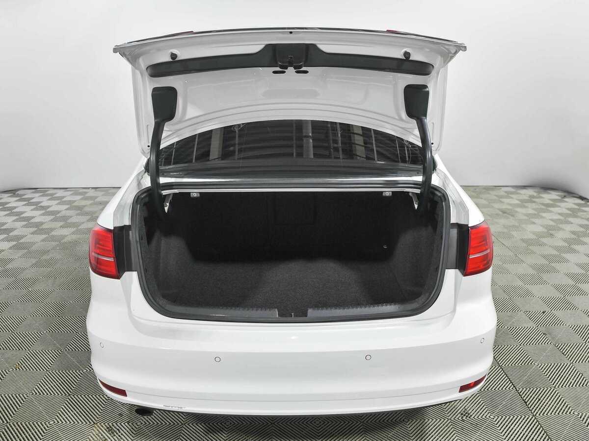 Volkswagen Jetta, 2016 Фото №15