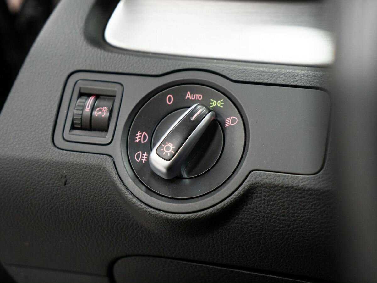 Volkswagen Passat, 2013 Фото №19