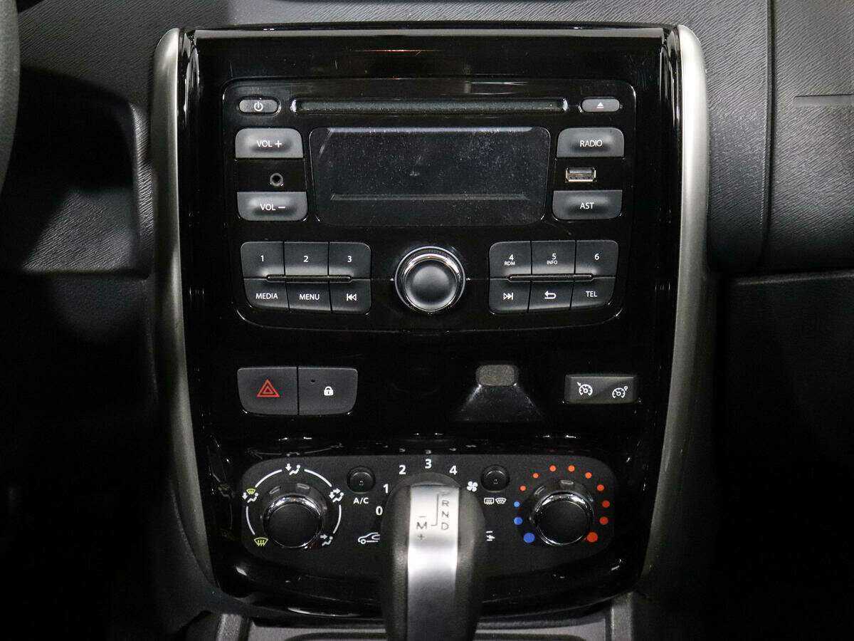 Nissan Terrano, 2017 Фото №12