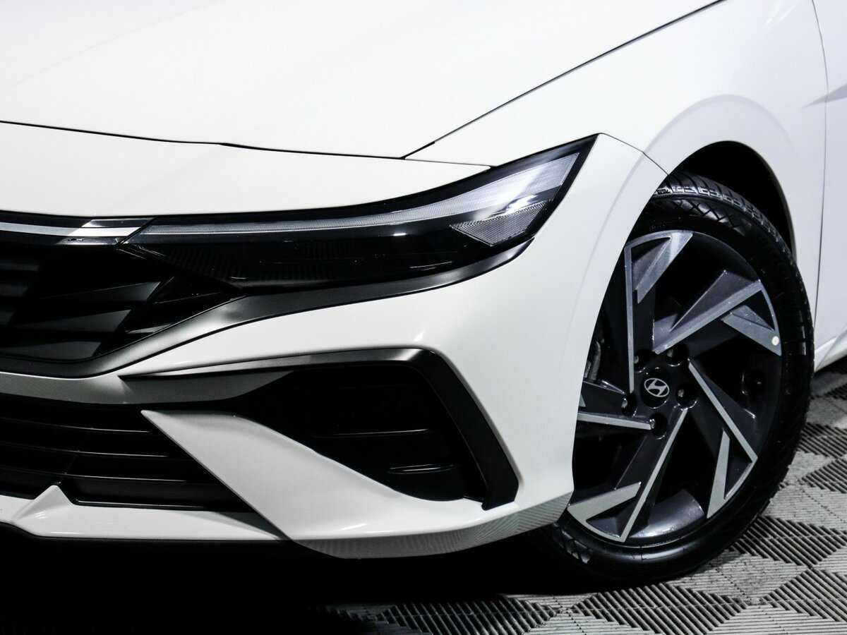 Hyundai Elantra, 2023 Фото №16