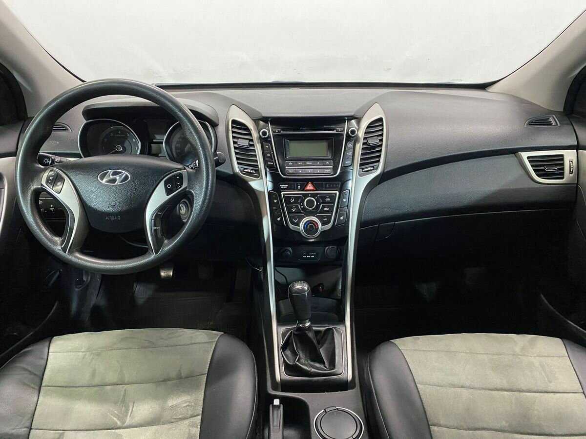Hyundai i30, 2013 Фото №8