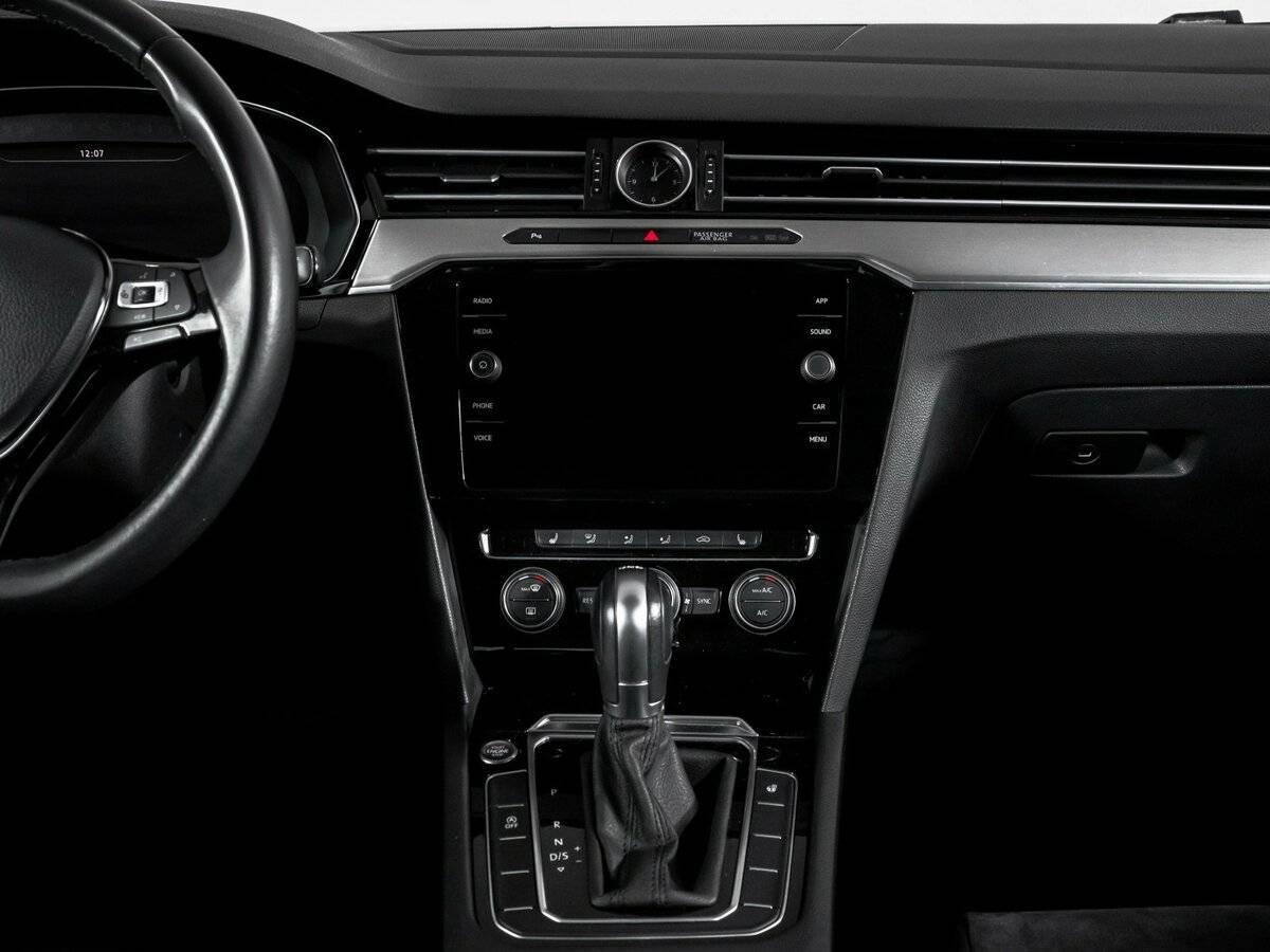 Volkswagen Passat, 2019 Фото №13