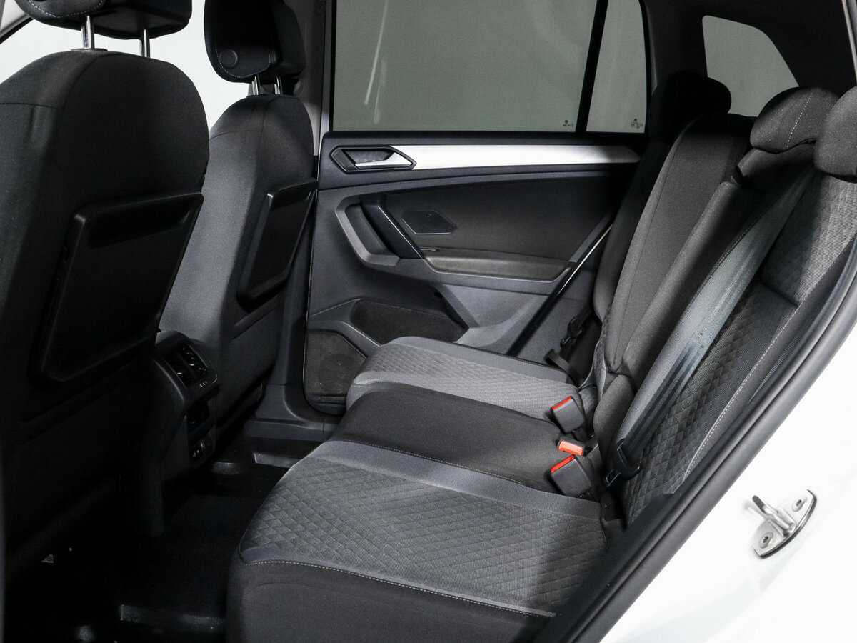 Volkswagen Tiguan, 2020 Фото №7