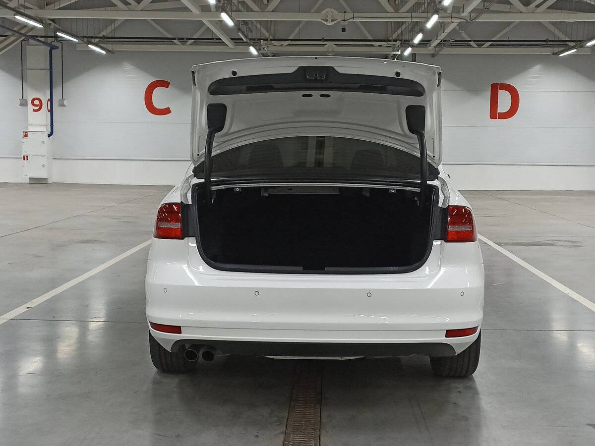 Volkswagen Jetta, 2015 Фото №10