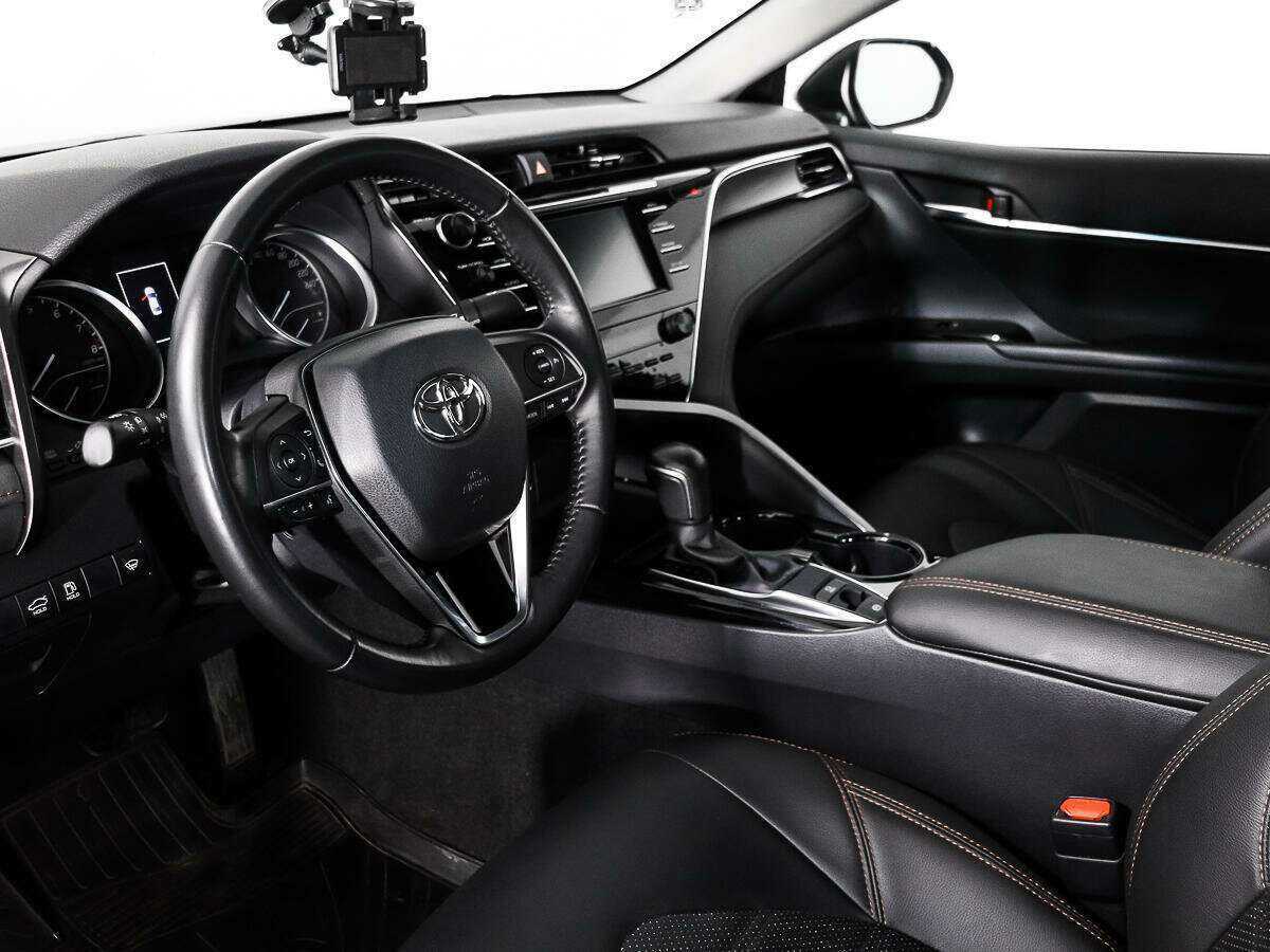 Toyota Camry, 2020 Фото №7