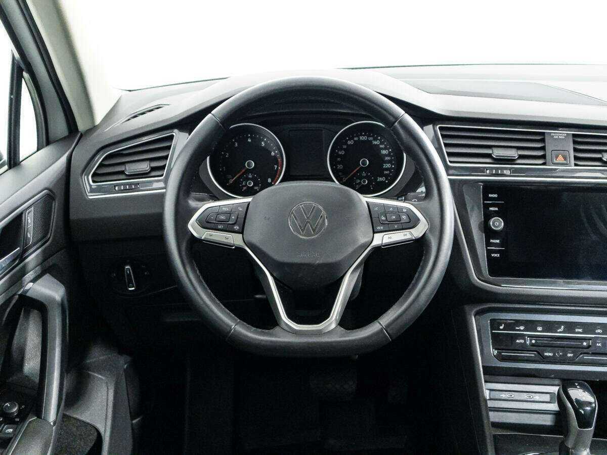Volkswagen Tiguan, 2021 Фото №16