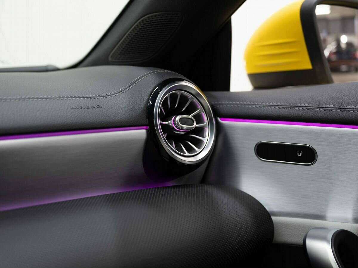 Mercedes-Benz CLA 200, 2020 Фото №25