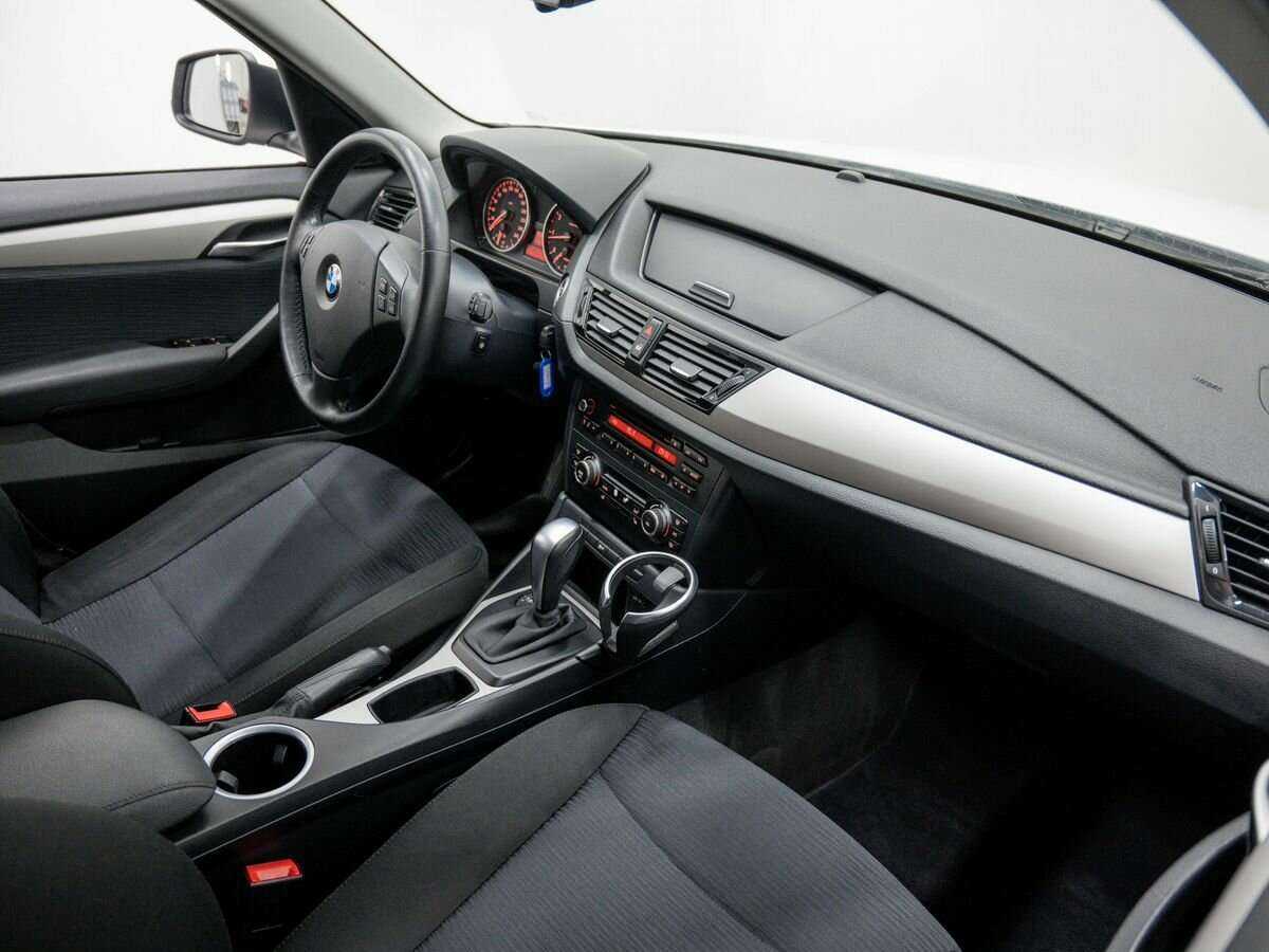BMW X1 18i, 2013 Фото №8
