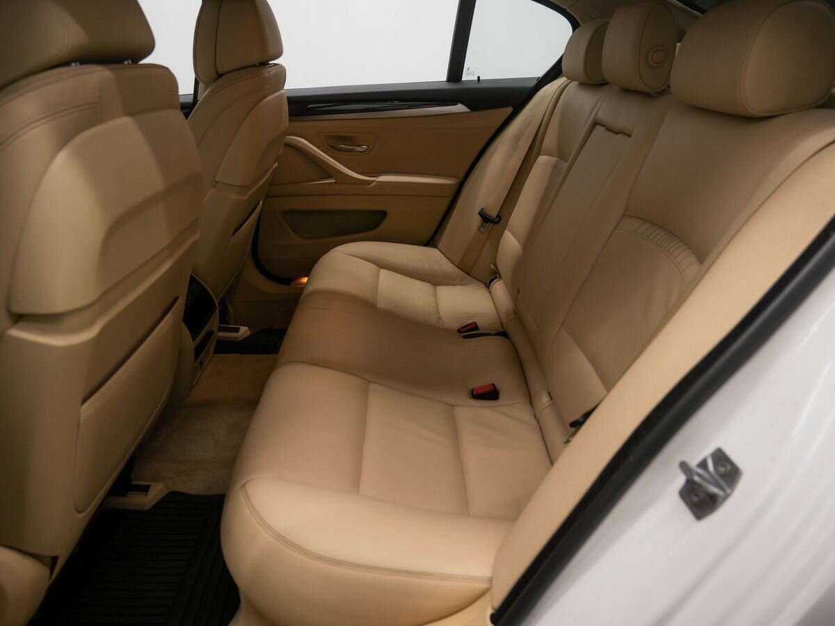 BMW 5 серии 530d xDrive, 2015 Фото №11