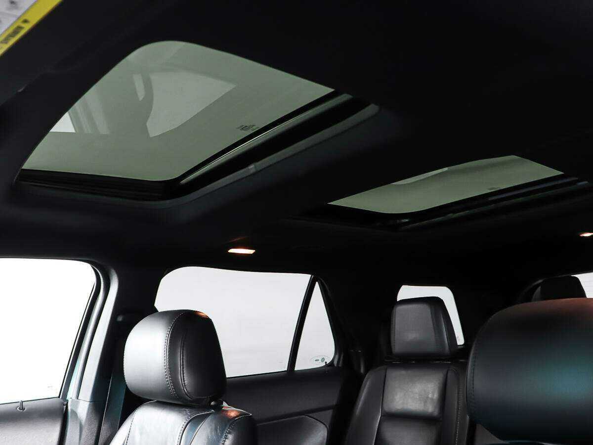 Ford Explorer, 2012 Фото №19