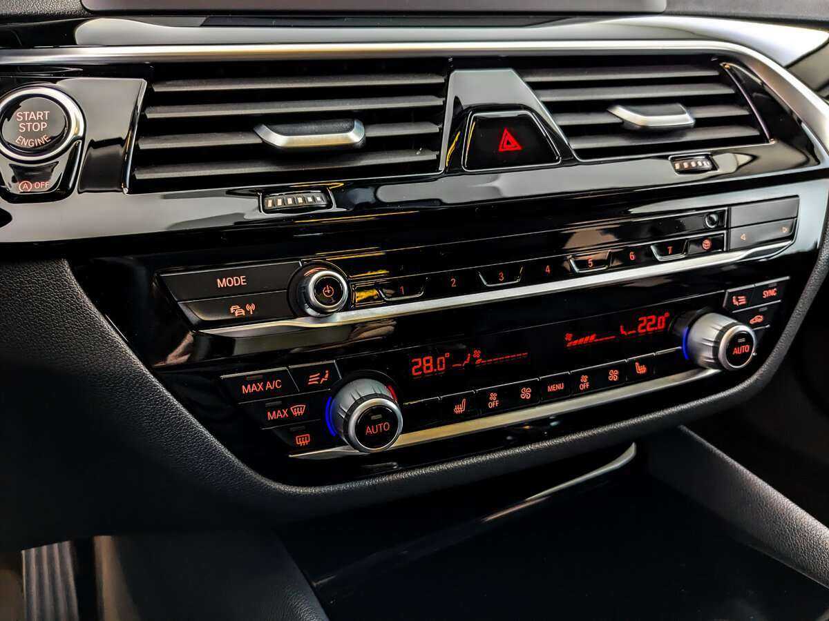 BMW 5 серии 520d, 2018 Фото №22