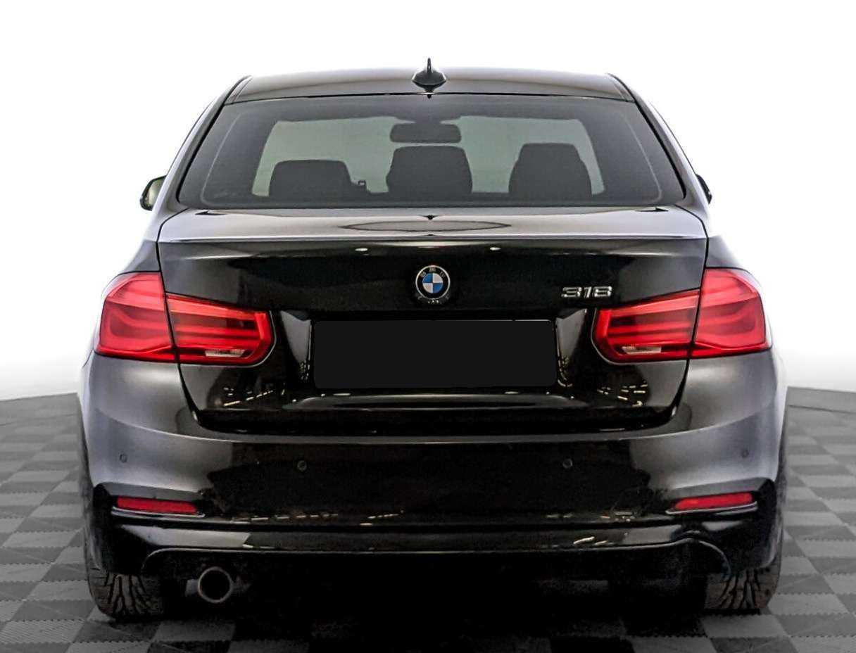 BMW 3 серии 318i, 2018 Фото №6