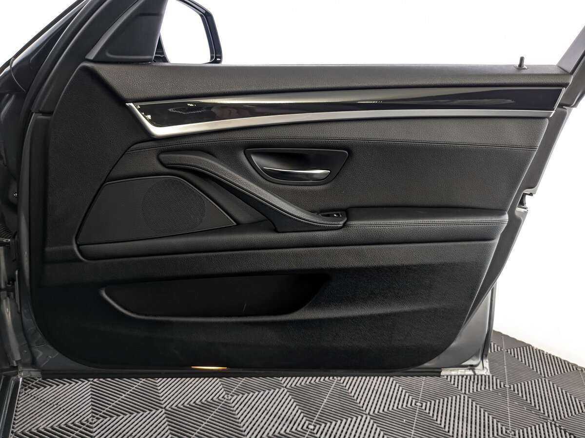 BMW 5 серии 528i xDrive, 2014 Фото №19