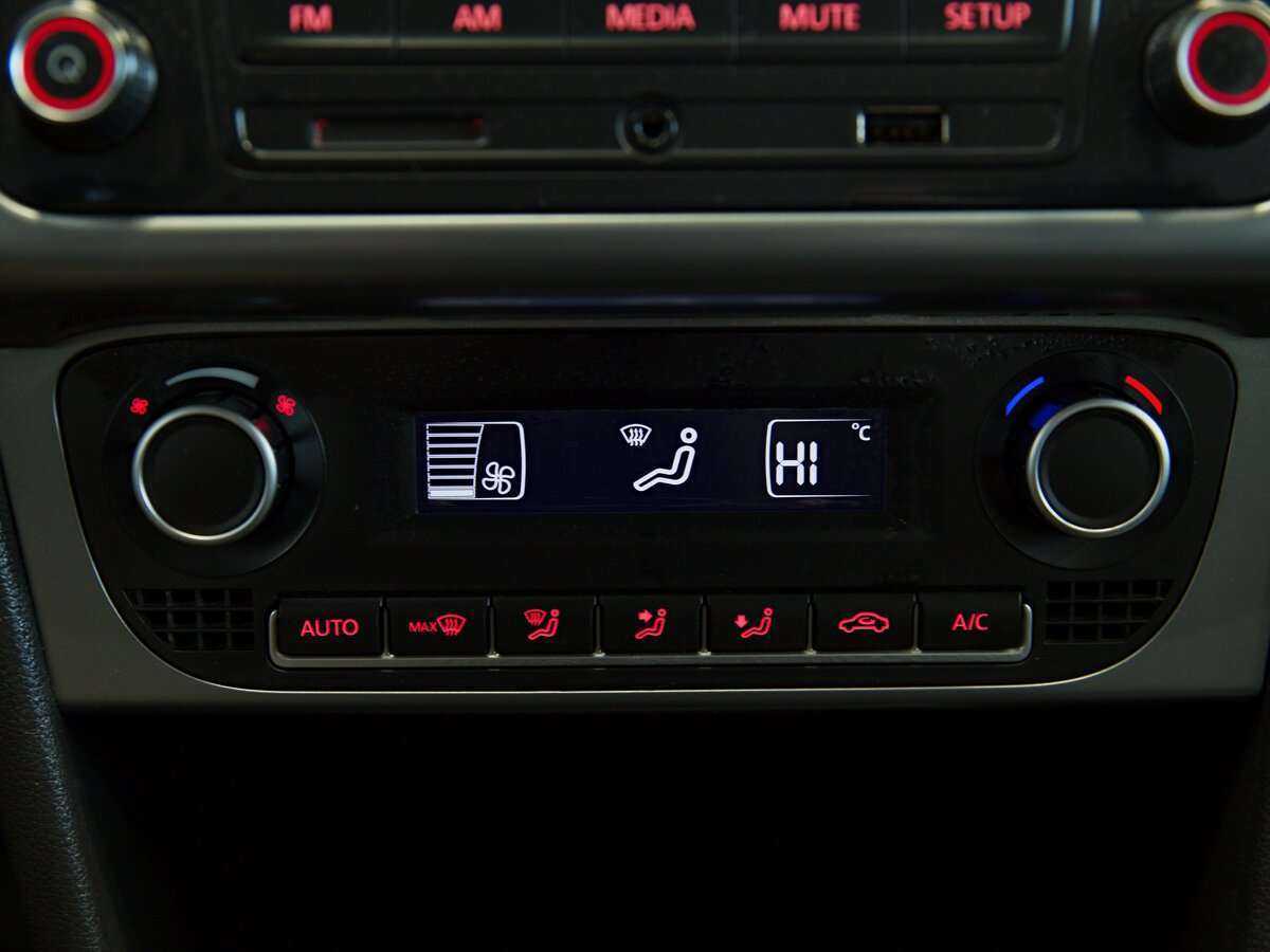 Volkswagen Polo, 2016 Фото №7