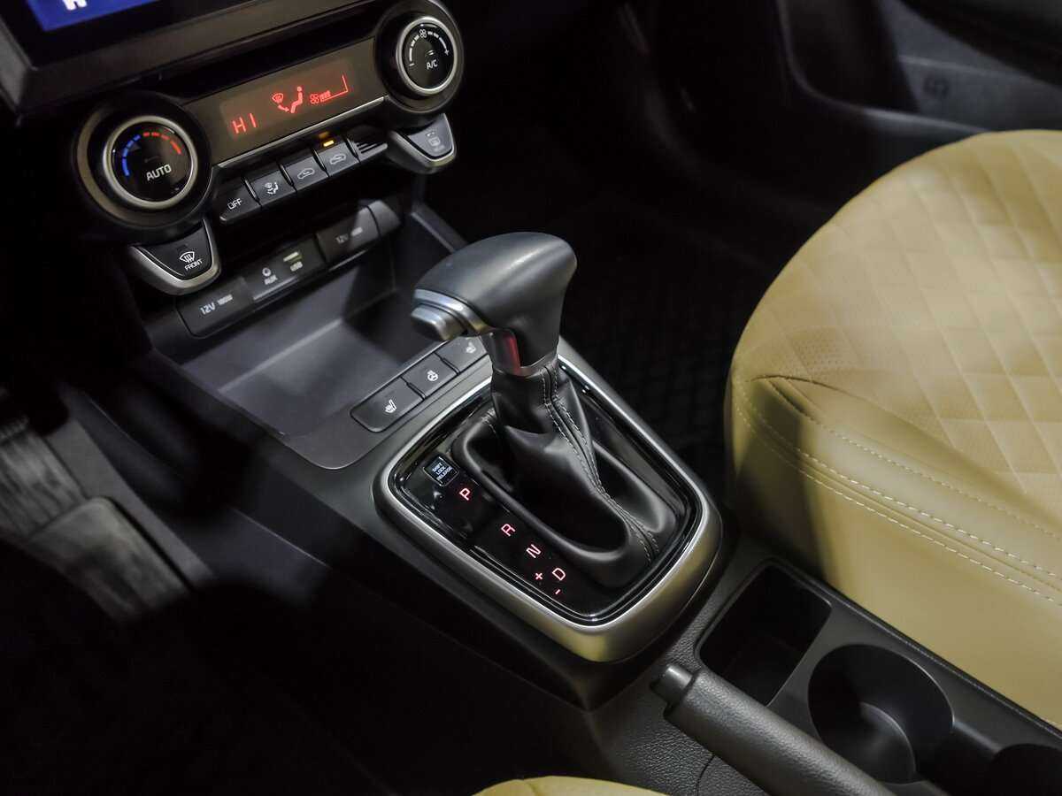 Kia Rio X-Line, 2020 Фото №12