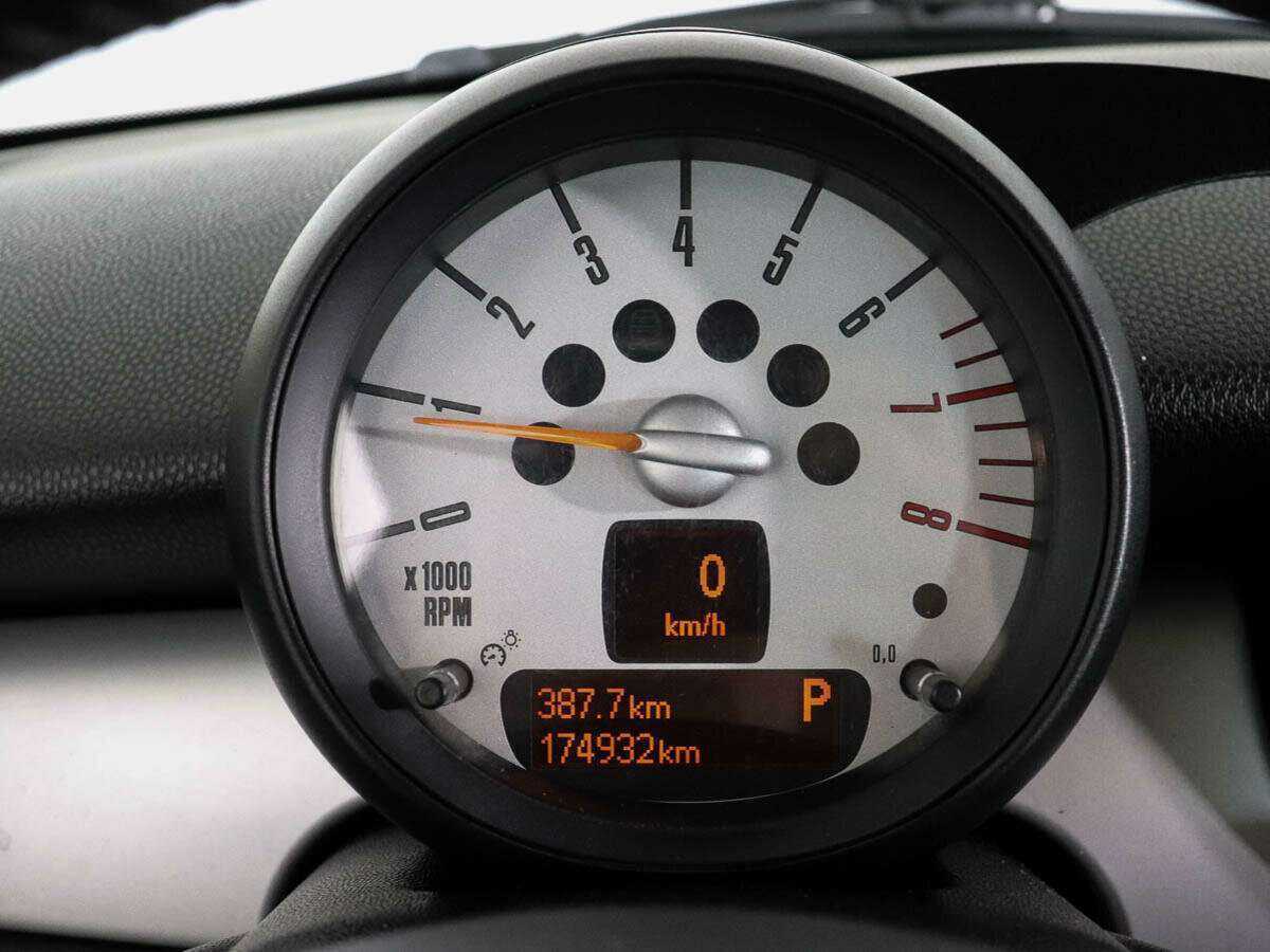 Mini Clubman Cooper, 2012 Фото №10