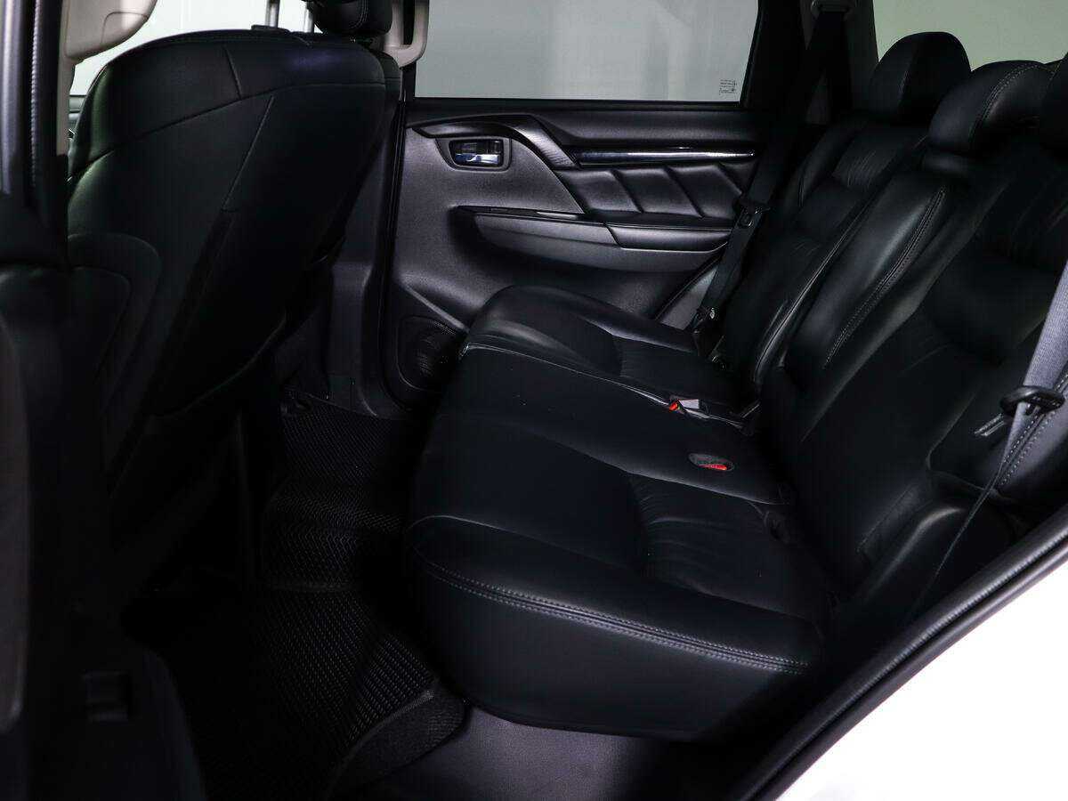 Mitsubishi Pajero Sport, 2018 - 132 074 км. | Фото №7