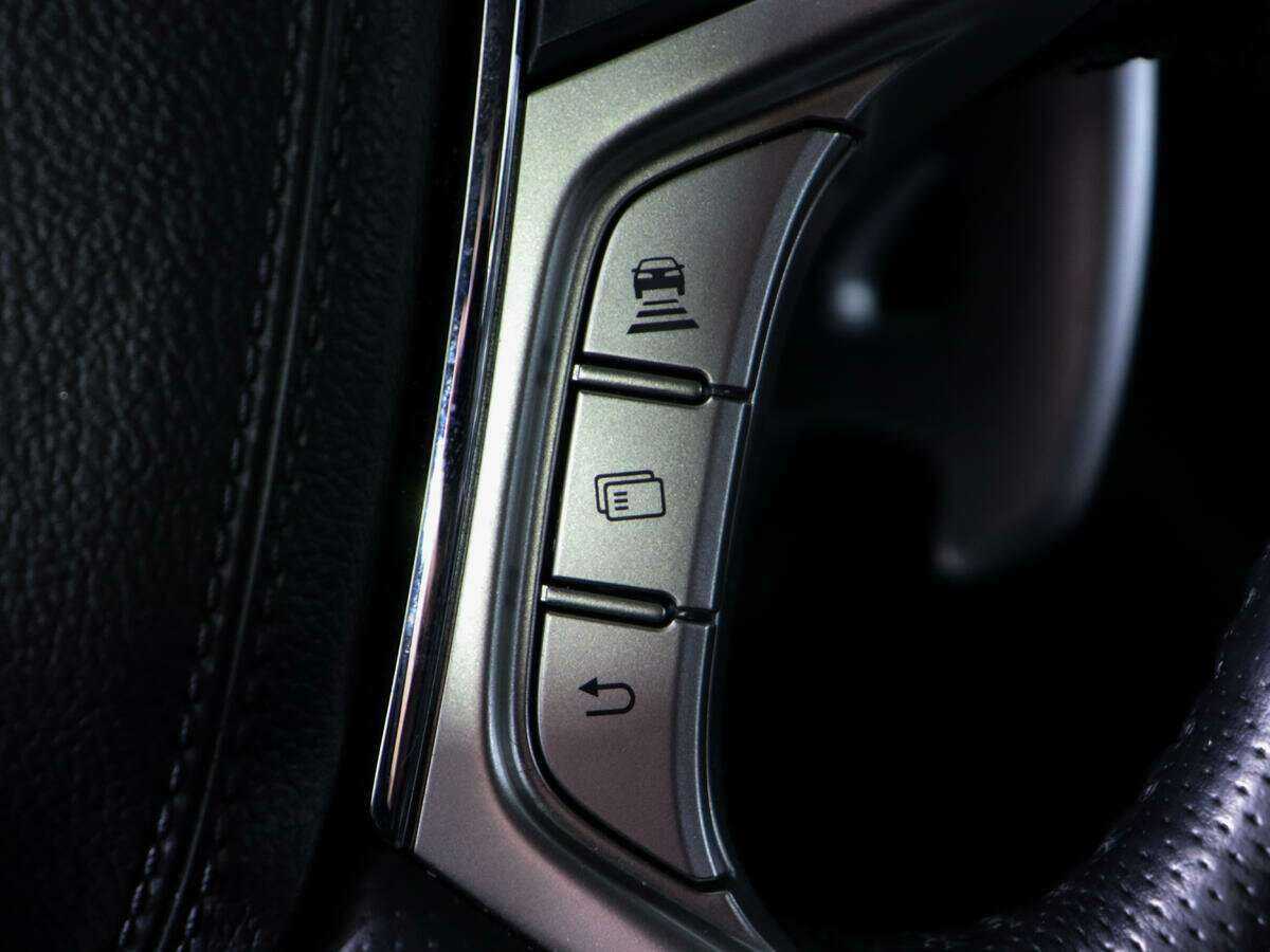 Mitsubishi Pajero Sport, 2018 Фото №25