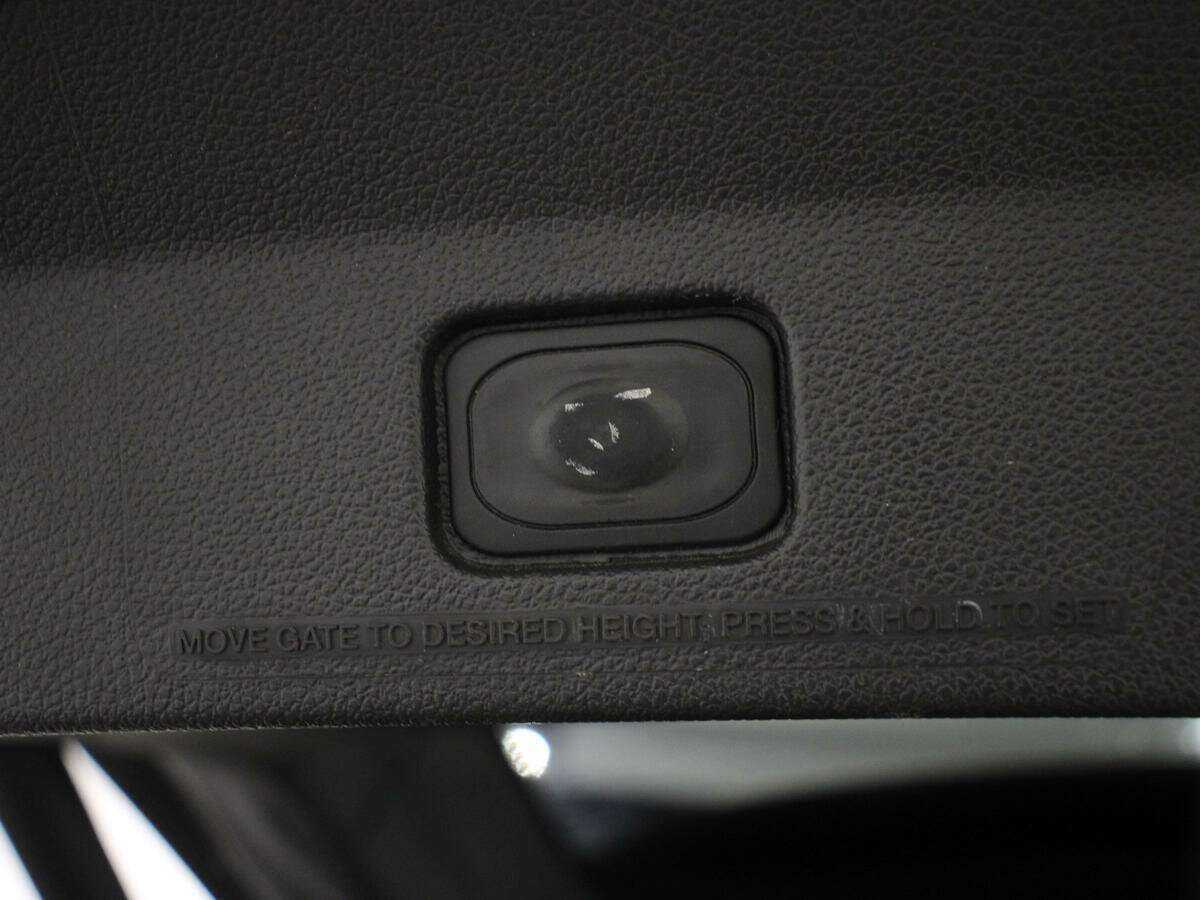 Ford Explorer Sport, 2013 Фото №12