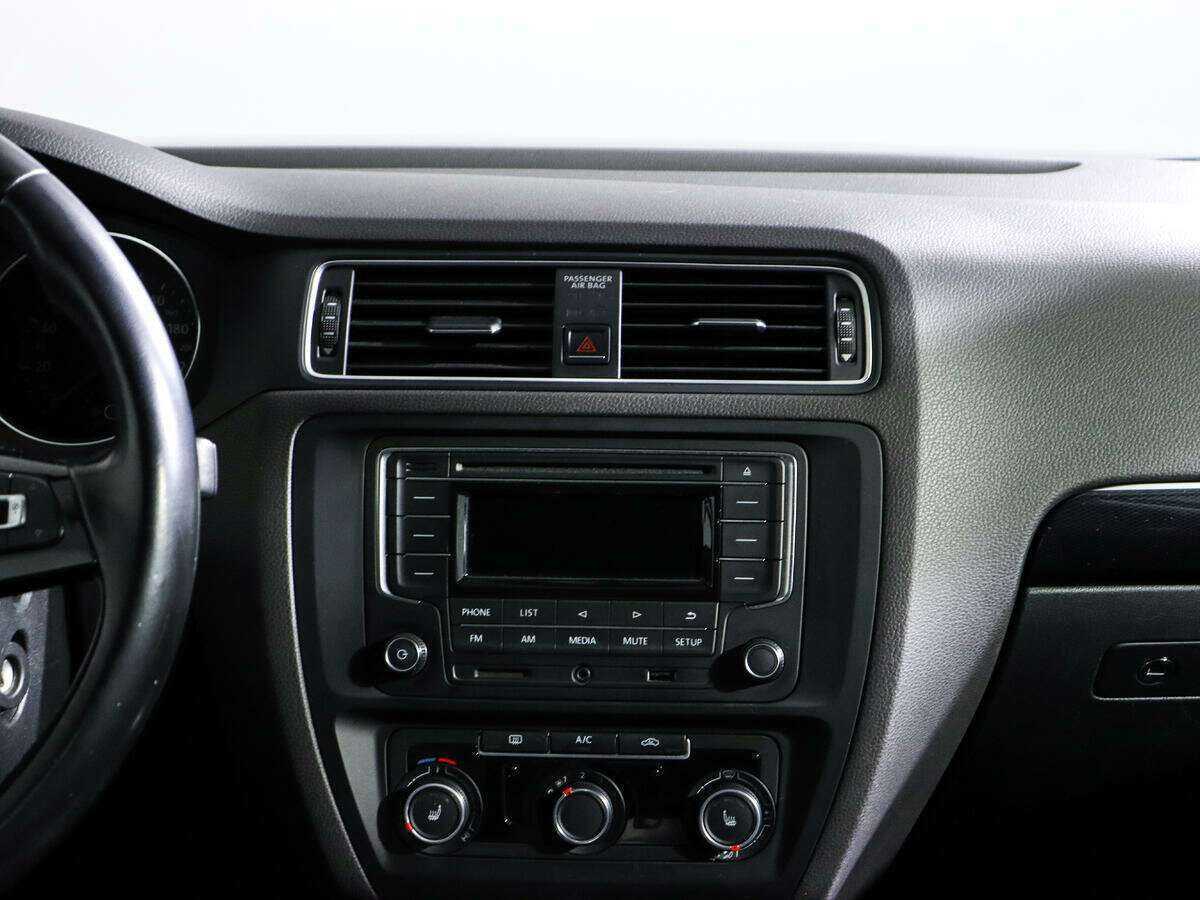 Volkswagen Jetta, 2016 Фото №12