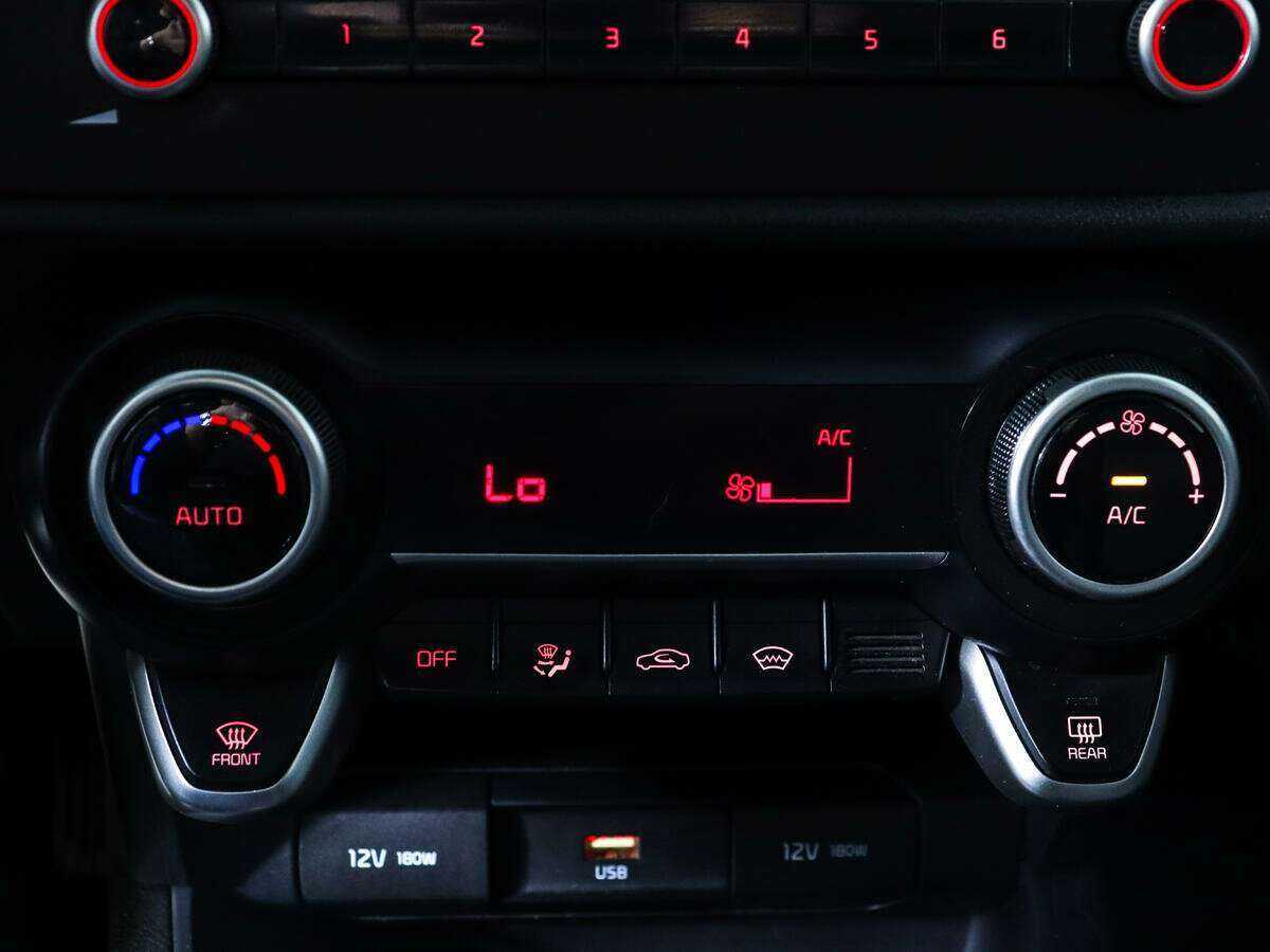 Kia Rio, 2020 Фото №13