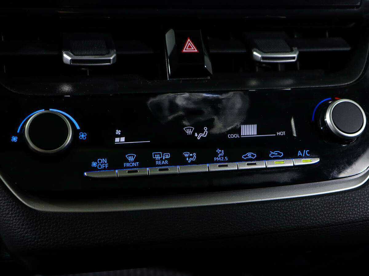 Toyota Corolla, 2022 Фото №15