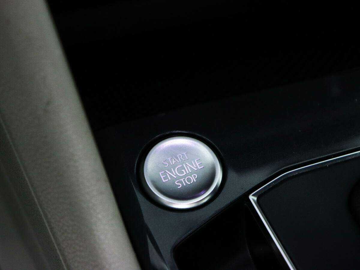 Volkswagen Tiguan, 2018 Фото №20