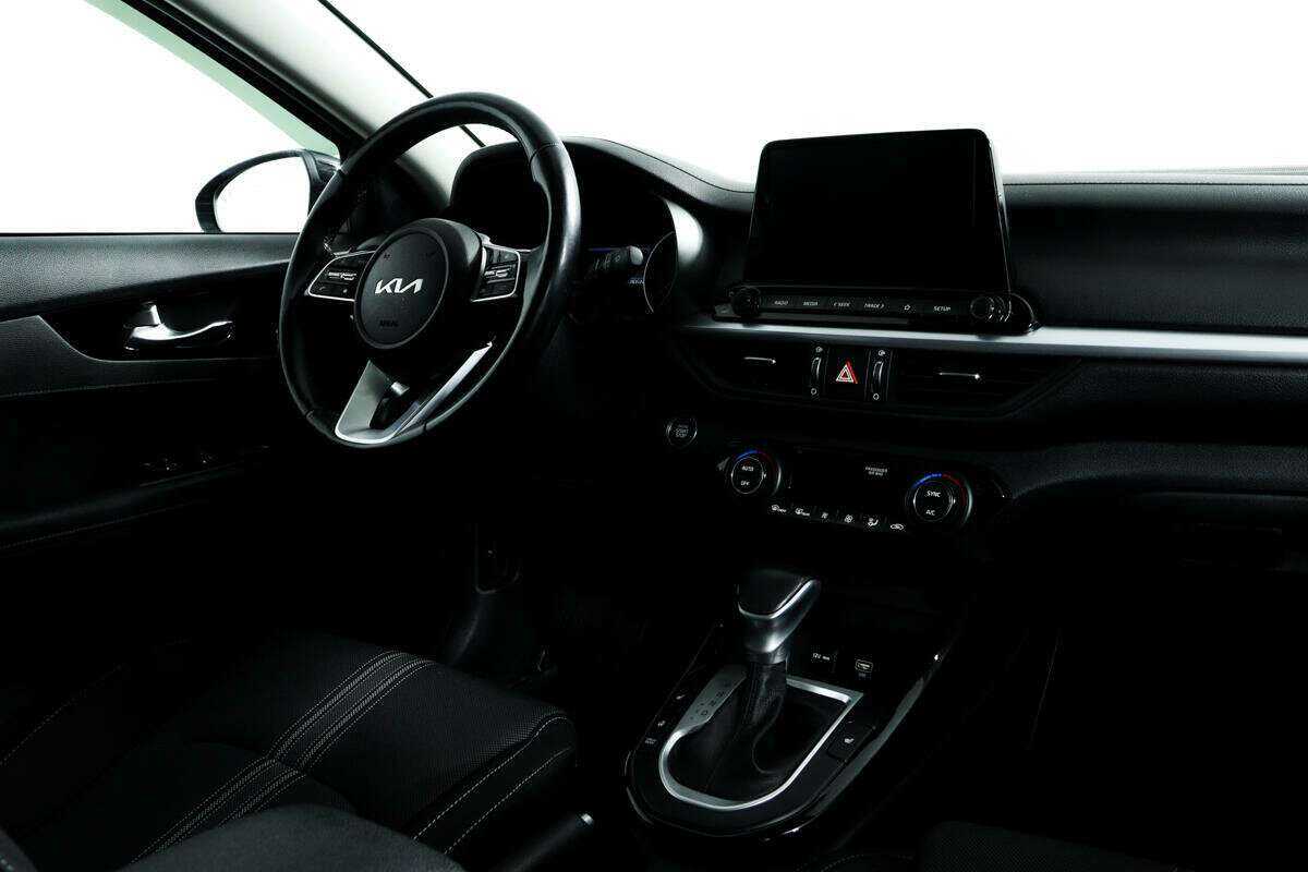Kia Cerato, 2021 Фото №9
