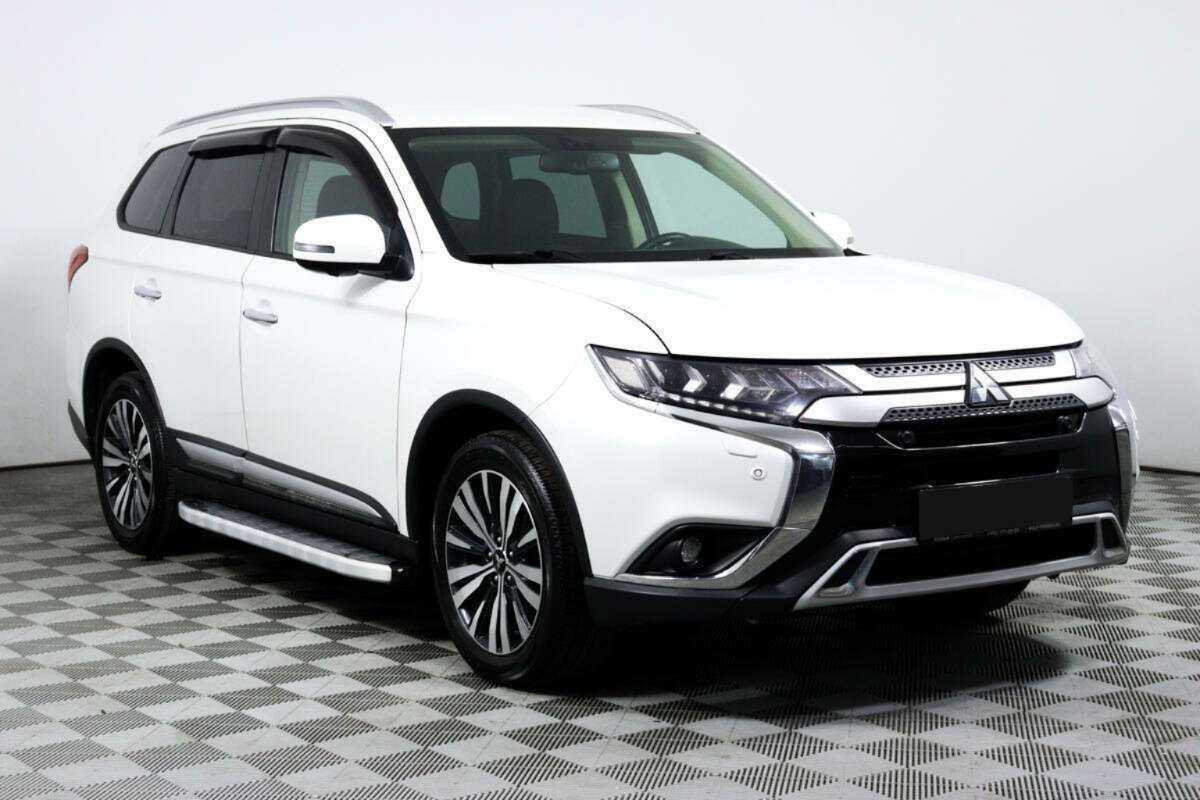 Mitsubishi Outlander, 2019 - 103 420 км. | Фото №3