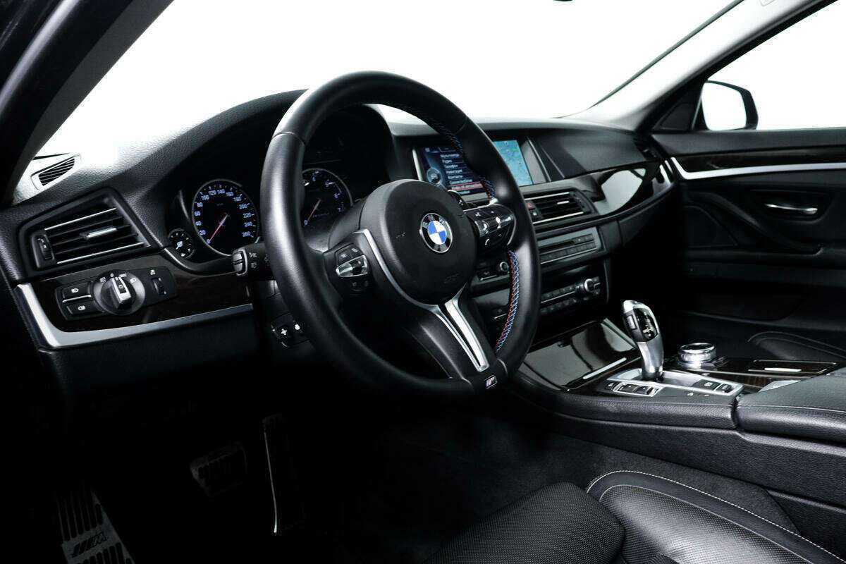 BMW 5 серии 528i xDrive, 2014 Фото №13