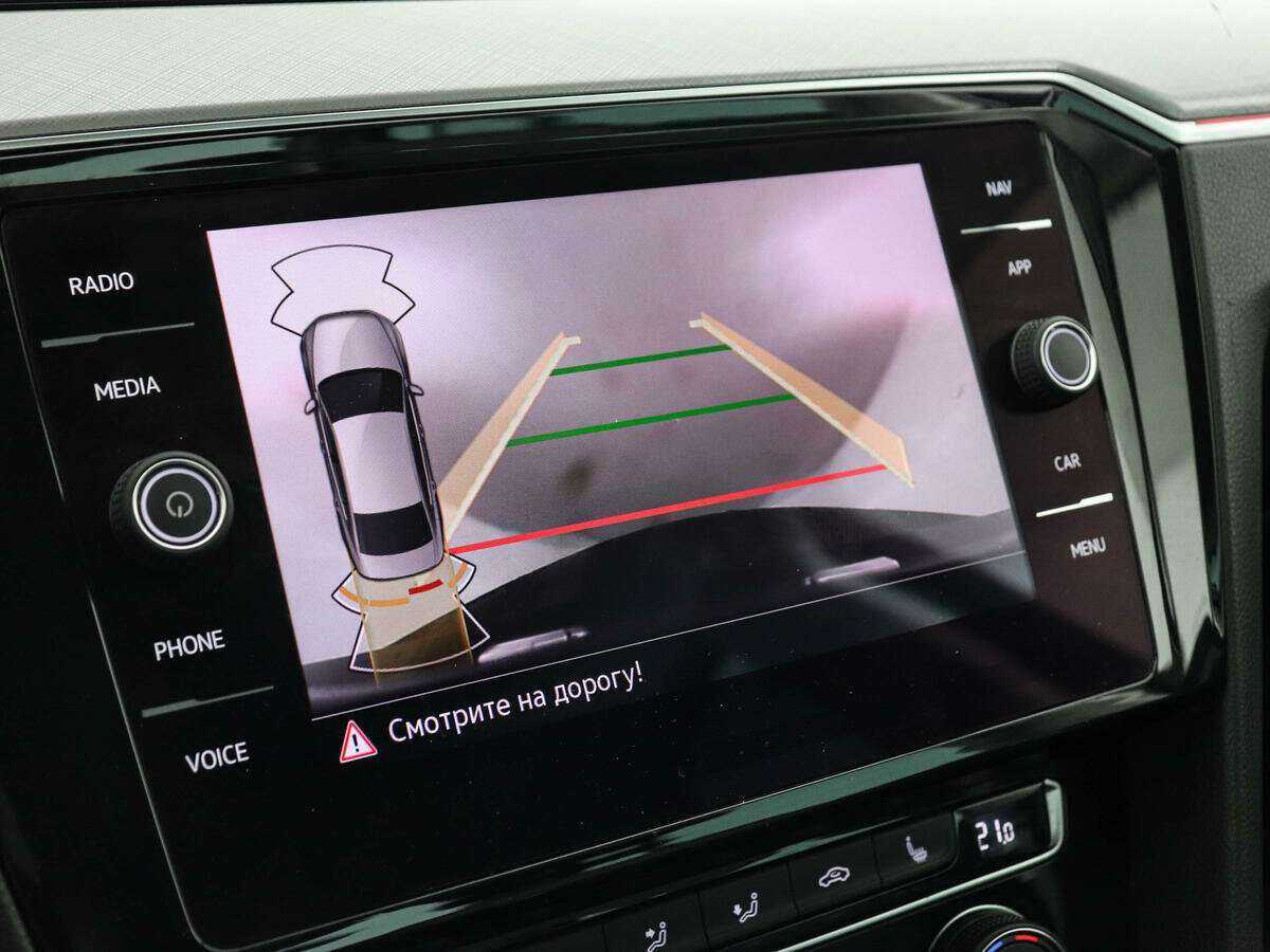 Volkswagen Passat, 2020 Фото №13