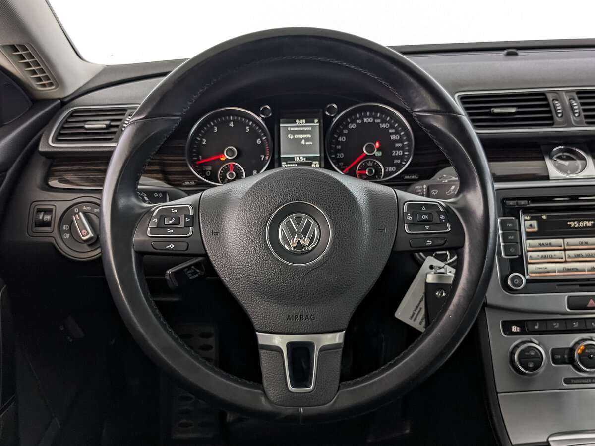 Volkswagen Passat CC, 2013 Фото №20