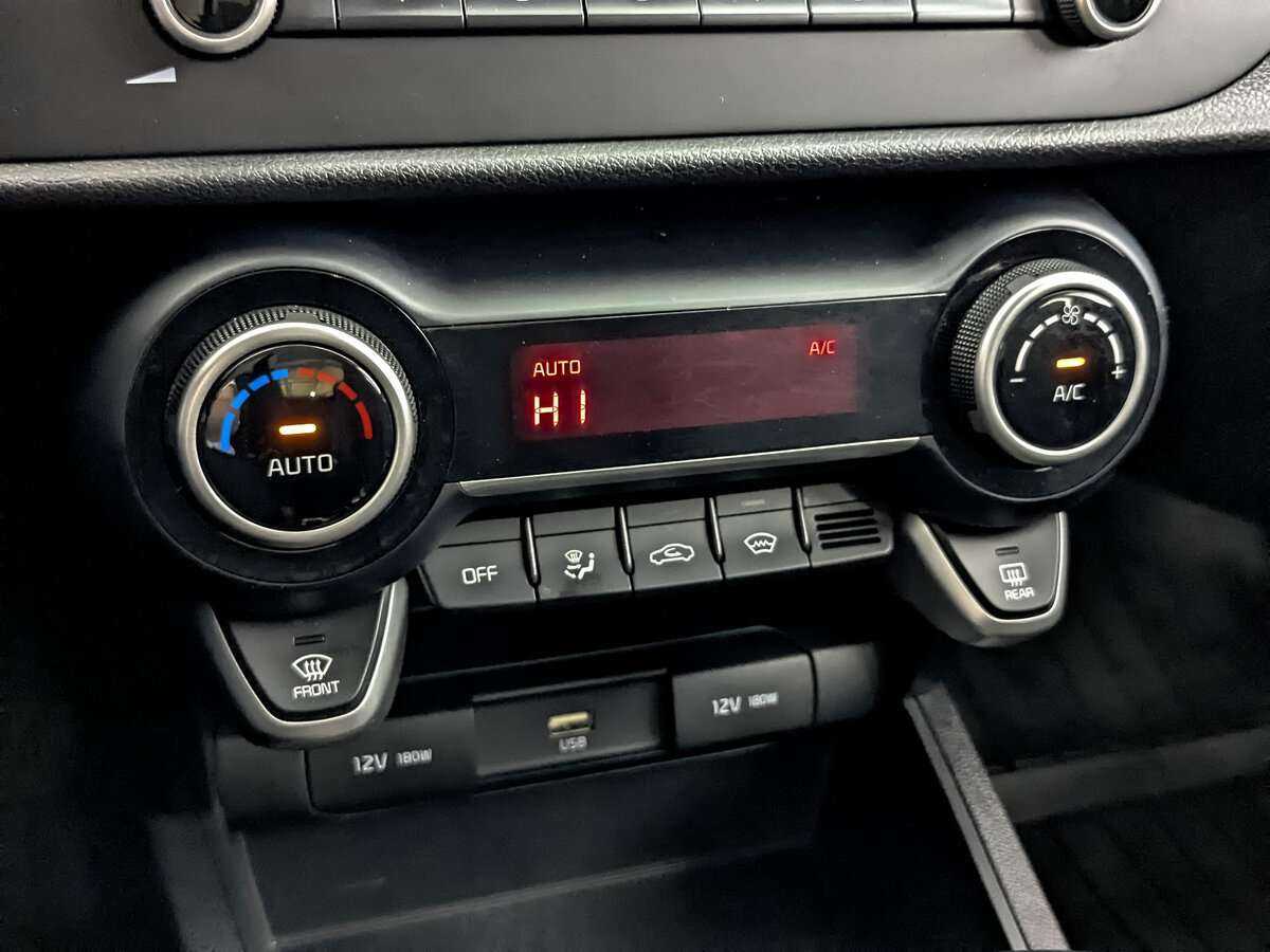 Kia Rio, 2021 Фото №17