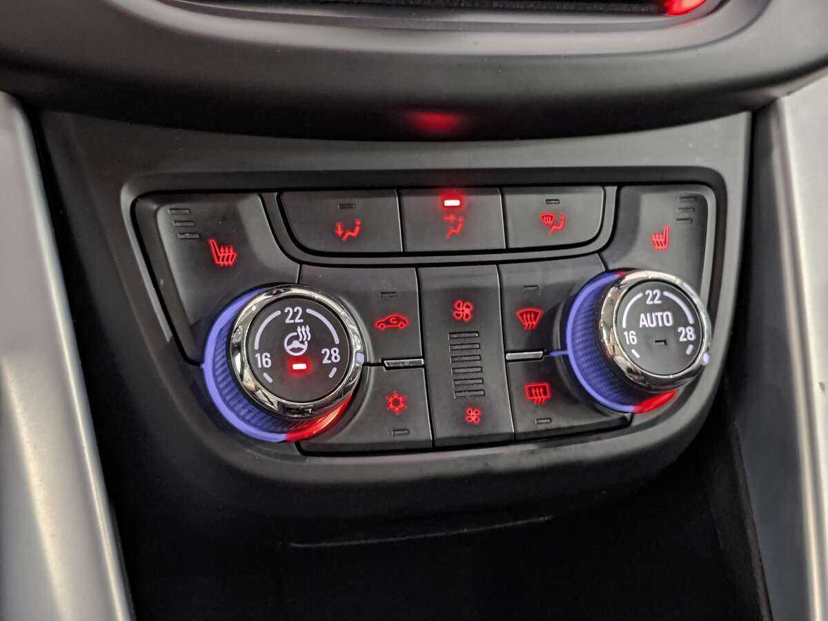 Opel Zafira, 2014 Фото №17