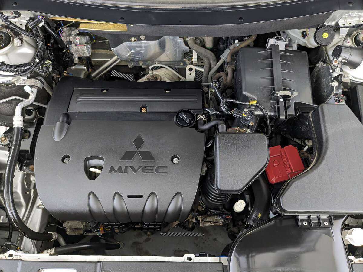 Mitsubishi Outlander, 2020 Фото №9